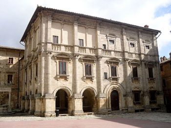 Montepulciano-Palazzo-Nobili-Tarugi