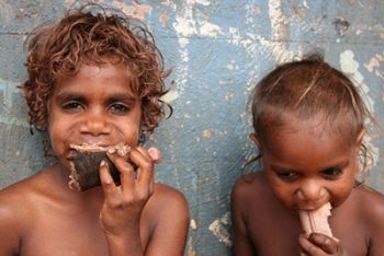 Aborigeni d’Australia verso il terzo millennio 2 aborigeni Bambini aborigeni
