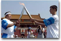 Atene, Olimpiadi in arrivo 1 La fiaccola olimpica attraverso 34 città del globo