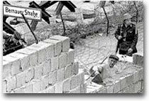 13 agosto 1961, la costruzione del Muro di Berlino