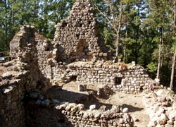 Le rovine del castello di Cugnano
