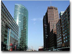 Postdamerplatz, Sony-Center e Kollhoff-Building (Foto:BTM/Koch)