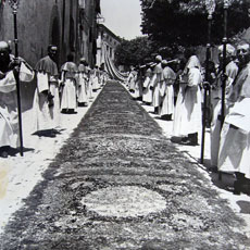 La prima Infiorata del 1930 (Photo Hispellum)