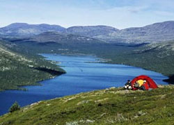 Campeggiare nella natura svedese (Foto: Mikael Svensson/Image Bank Sweden)