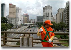 Sguardo sulla città dal sovrappasso, Viaduto do Chà