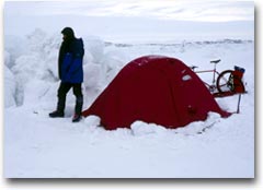 In tenda nell'Artico