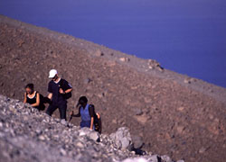 La salita al cratere (Foto:Therasia Resort)