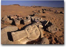 Nubia Teste intorno al tempio di Dakka