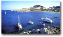 La baia di Lindos nell'isola greca di Rodi