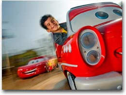 Disneyland Cars, la corsa sulle macchinine impazzite