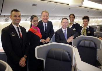 America Airlines a Qantas Crews