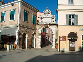 Arco dei Balbi, Rovigno