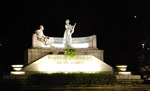 Bergamo, Città Bassa, Monumento dedicato a Donizetti, Foto di Paolo Ardiani, Archivi Turismo Bergamo