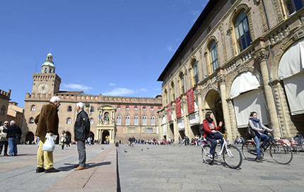 Piazza Maggiore, Bologna