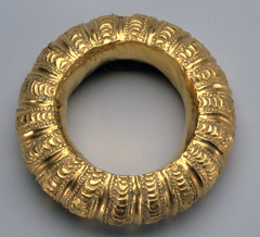 Bracciale in oro, III sec. d.C. Museo Archeologico Nazionale di Cagliari