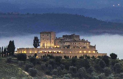 Castello di Valona, esterno