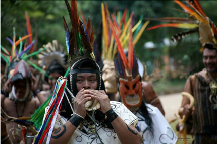 Divertimos diablitos, il divertimento del diavolo, festa in costume (foto Rodrigo Rubi)