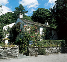 Il camminare come esperienza estetica 3 Dove Cottage, la casa di Wordsworth (Foto: www.wordsworthlakes.co.uk)