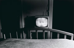 Friedlander, Tv in room