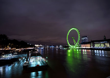 Illumina Londra di verde
