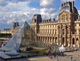 Il Louvre di Parigi in testa alle preferenze