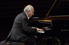 Maurizio Pollini