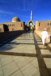 La grande moschea di Muscat, la capitale omanita