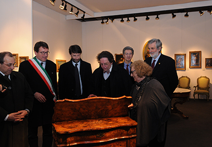 Antiquaria Il Ministro Dario Franceschini al centro, Stefano Casciu, Giancarlo Muzzarelli, Sindaco di Modena, Alfonso Panzani, Presidente di ModenaFiere ,Duccio Campagnoli, Tarcisio Fornaciari e Philippe Daverio, critico d'arte