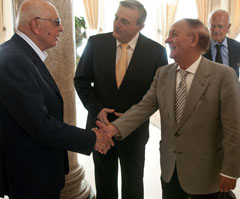 Giorgio Napolitano, Leopoldo Veronese, direttore del Grand Hotel Rimini, e Antonio Batani, titolare del gruppo Select Hotels Collection  