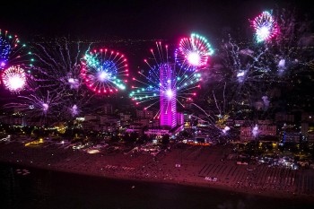 Notte Rosa 2014, Grattacielo di Cesenatico. Foto di Luca Lucchesi