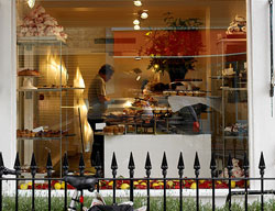 La vetrina di Ottolenghi a Notting Hill