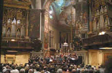 I due organi a destra quello seicentesco di Antegnati. A sinistra quello moderno di Valvassori