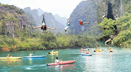 Divertimento all'interno del parco nazionale Phong Nha- Ke Bang