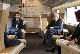 Il Presidente Sergio Mattarella è tornato a Roma per il viaggio inaugurale del Frecciarossa 1000. Ad accompagnarlo il Ministro Dario Franceschini