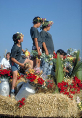 Un momento della festa di Shavuot in Israele