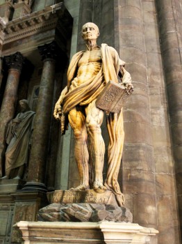Milano, Statua San Bartolomeo