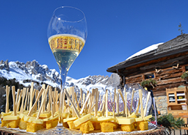 Happy Cheese in Val di Fassa: formaggi locali e Trentodoc