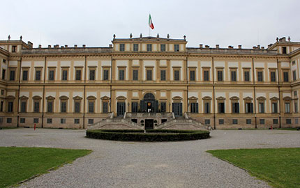 Villa Reale di Monza, Esterno