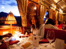 La lussuosa carrozza ristorante