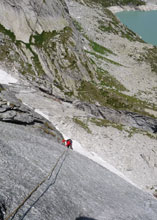 Una via di arrampicata sportiva 