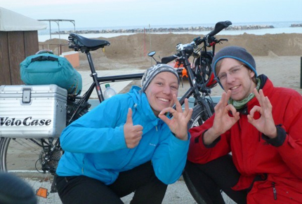 Jana e Alex e i loro primi mille chilometri in bici