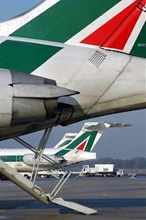 Il primo volo Alitalia del 13 gennaio è partito da Malpensa per San Paolo con 64 passeggeri a bordo dell'aereo da 290 posti 