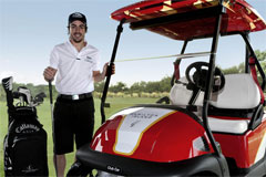 Pit-stop nel Queensland per Alonso 4 Il pilota di Formula 1, Fernando Alonso si rilassa su una buggy a Hamilton Island