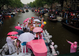 Festa in rosa sui canali