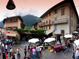 Stand degustazione nelle strade di Ardesio. Foto: photo-news.it