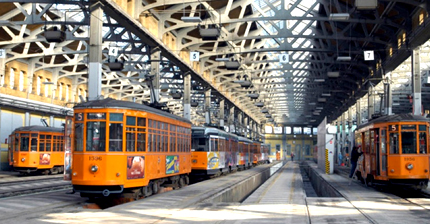 Porte aperte nel deposito dei tram