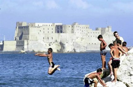 Balneabile il mare di Napoli