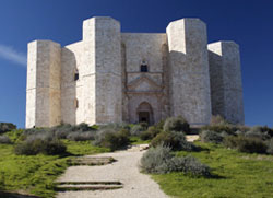 Bari, Castel del Monte