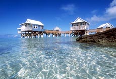 Alcuni bungalows sull'acqua