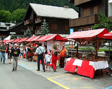 Gli stand della mostra mercato